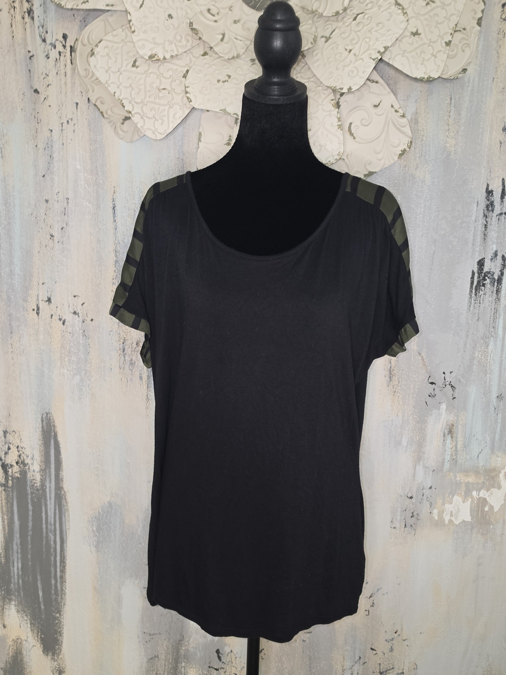 Worthington Black Short Sleeve Tee w/ Olive Camo-Striped Shoulder & Zipper Back